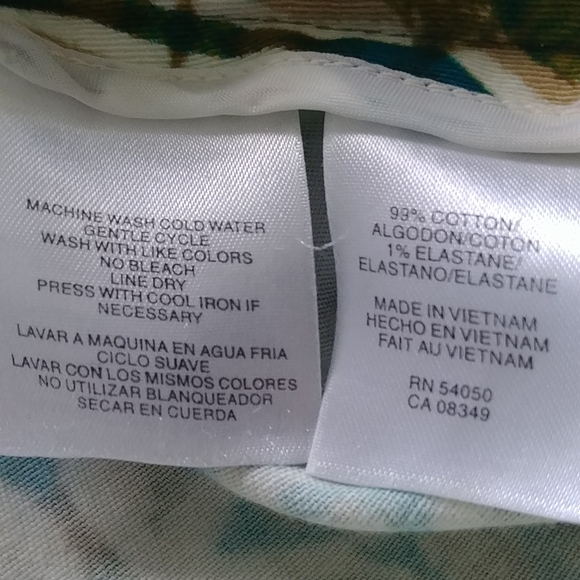 Pants, size 12, 99% Cotton, 1% Elastane with no pockets. - Picture 5 of 5